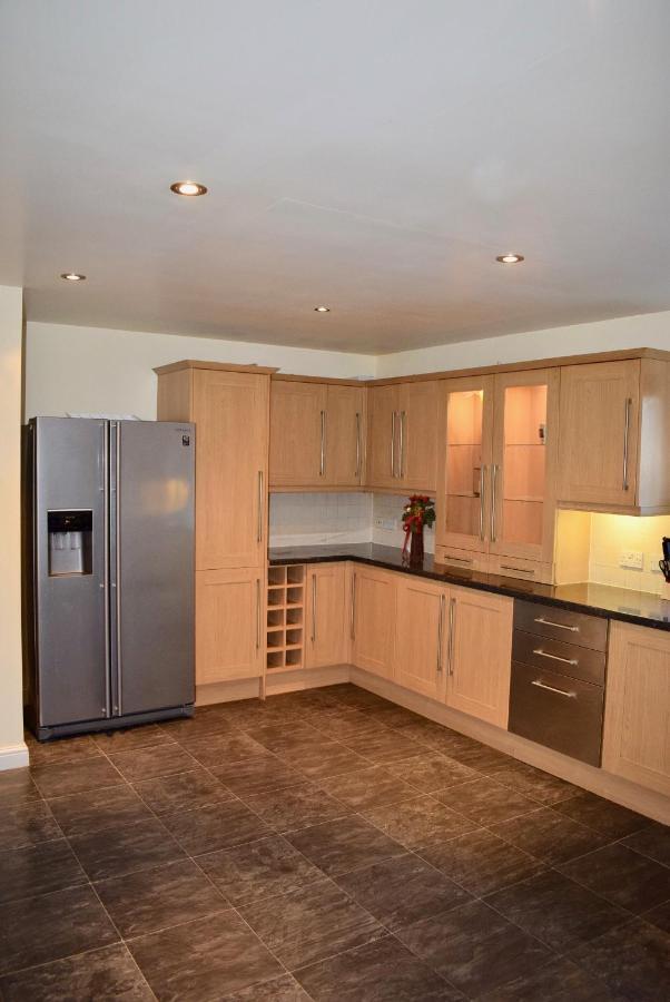 Kelpies Serviced Apartments Kavanagh- 5 Bedrooms Bathgate Exterior foto